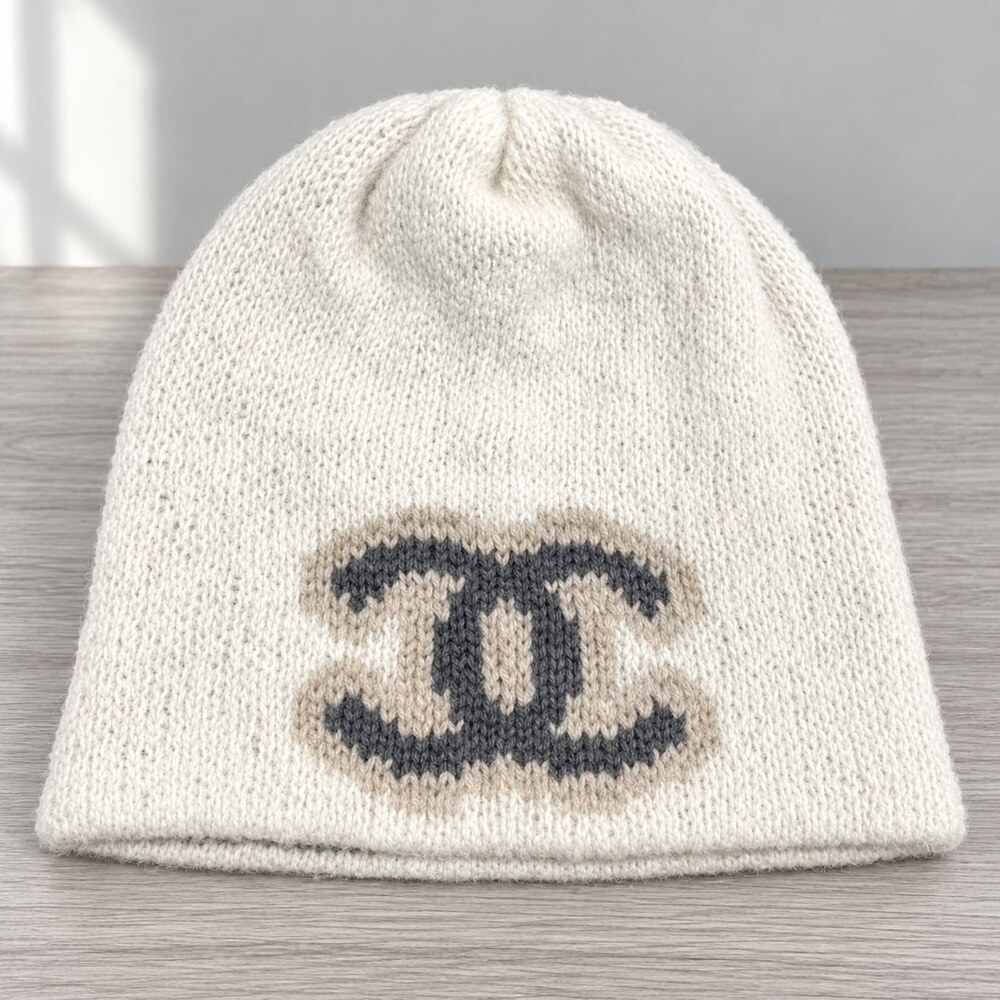 CHANEL White Intarsia CC Knit Beanie